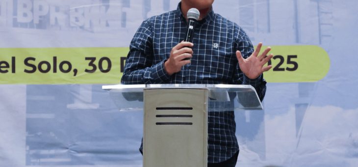 Wakil Bupati Karanganyar Berikan Arahan dan Pembinaan kepada Pegawai PT. BPR BKK Tasikmadu