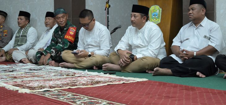 Tarawih Keliling Forkopimda Karanganyar Tahun 2026 di Masjid Islamic Center Kalibayan