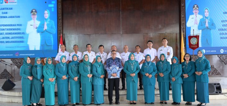 Ketua TP PKK Kabupaten Karanganyar Lantik Ketua TP PKK Delapan Kecamatan, Dorong Inovasi dan Sinergitas Program