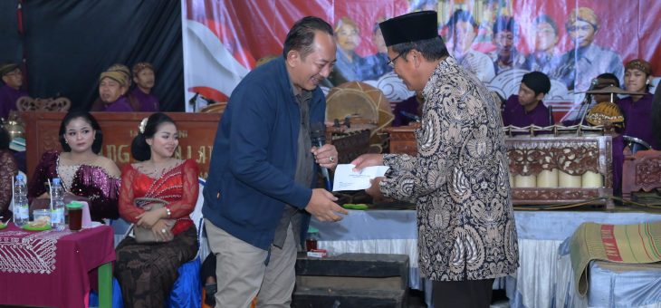 Bupati Karanganyar Hadiri Paes Ageng Bersih Dusun di Dusun Jito, Desa Ngepungsari, Kecamatan Jatipuro Tahun 2026