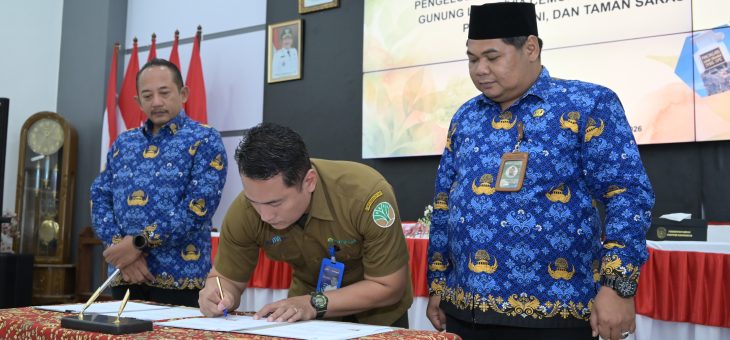 Pemkab Karanganyar Perkuat Sektor Pariwisata, PUD Aneka Usaha dan Perhutani Teken Kerja Sama Pengelolaan Wisata Lawu