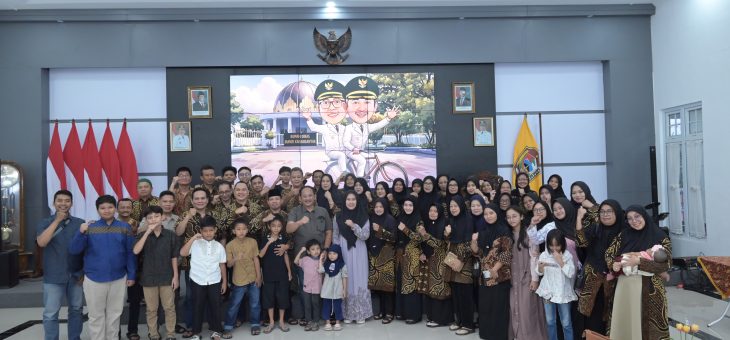 Bupati Karanganyar H. Rober Christanto, S.E., M.M., Gelar Ramah Tamah dan Buka Puasa Bersama Warga RT 01 RW 02 Cerbonan