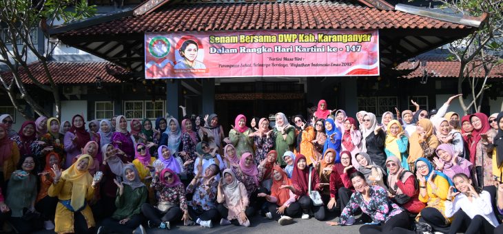 Dharma Wanita Karanganyar Gelar Senam Bersama dan Bazar UMKM Peringati Hari Kartini ke-147