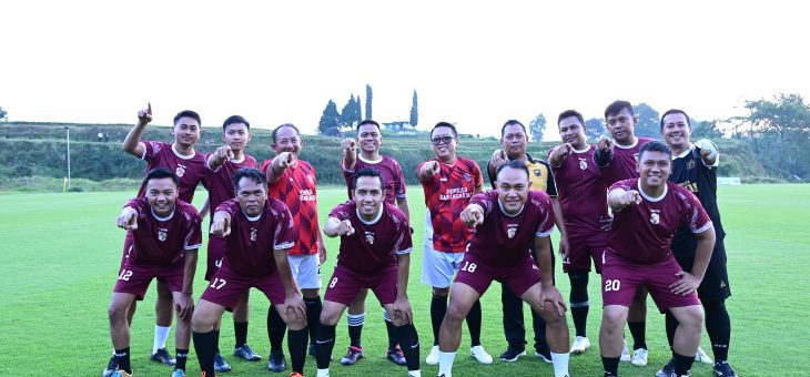 Bupati dan Wakil Bupati Ikuti Pertandingan Persahabatan Sepak Bola Forkopimda Karanganyar