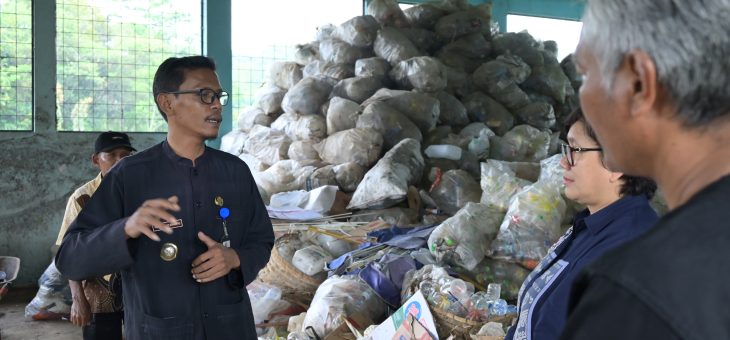 Kementerian Lingkungan Hidup Apresiasi Pengelolaan Sampah di Karanganyar, Dorong Penguatan dari Hulu