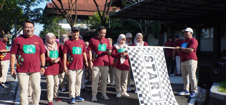 Sekretariat Daerah Karanganyar Gelar Lari Sehat dan Tes Kebugaran Jasmani Pegawai